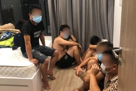 Hà Nội: Bắt quả tang 8 thanh niên "bay lắc" trong căn hộ chung cư cao cấp
