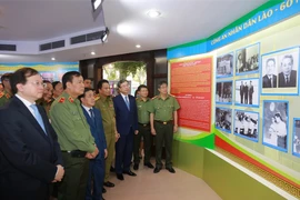 Khai mạc Triển lãm "CAND Lào - Việt - Thắm tình hữu nghị"