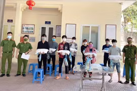 Khi những cán bộ trẻ Công an Thủ đô về xã, bám thôn, xung kích trên mọi mặt trận chống Covid-19