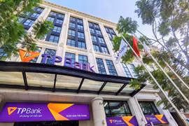 Công an Hà Nội điều tra làm rõ 2 vụ chiếm đoạt tài sản của ngân hàng 