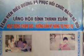 Noel muộn đầm ấm, ý nghĩa với trẻ em làng Hòa Bình - Thanh Xuân