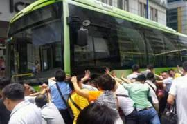 Thoát chết nhờ tinh thần đoàn kết