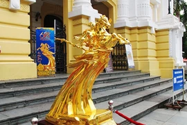 Tổ chức chương trình “Vinh quang Việt Nam”