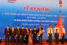 Tiên phong trong mô hình Bác sĩ gia đình, Bệnh viện Medlatec được nhận Huân chương Lao động