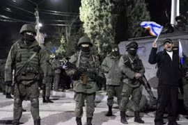 Ukraine: Hơn 30.000 lính đánh thuê và Nga đang chiến đấu tại Donbas