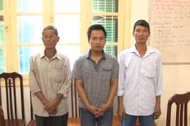 Cảnh báo tình trạng rải đinh trên cầu Thanh Trì