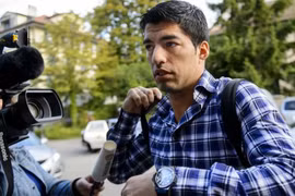 Nín thở chờ phán quyết cuối cùng vụ Suarez cắn Chiellini