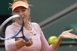 Ngày thứ 2 Roland Garros: Sharapova, Djokovic thể hiện sức mạnh