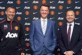 Chùm ảnh: HLV Louis Van Gaal ra mắt tại Manchester United