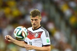 Toni Kroos chuẩn bị gia nhập “dải ngân hà” Real Madrid?