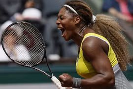 Vòng 1 Roland Garros: Federer, Serena Williams khởi đầu suôn sẻ