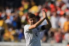 Steven Gerrard giã từ đội tuyển quốc gia, toàn tâm, toàn ý cho Liverpool