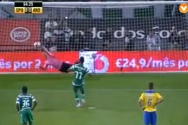 “Hàng thải” MU gặp ác mộng trong ngày trở lại đội bóng cũ