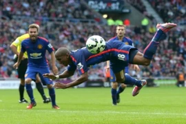 Những chú "Quỷ Đỏ" đang lạc nhịp trong sơ đồ 3-5-2?