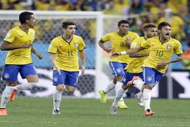 Neymar không phải là ngôi sao sáng nhất trong trận mở màn của Brazil