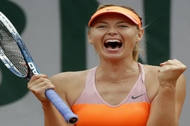 Maria Sharapova “chết hụt” trước Garbine Muguruza