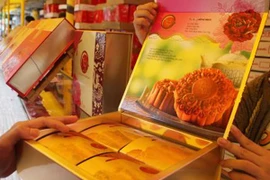 Giá bánh trung thu giảm nhẹ