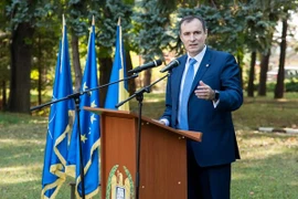 Lãnh đạo tình báo Romania bị đình chỉ công tác 