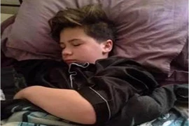 Đứa trẻ kỳ lạ ngủ qua nhiều tháng