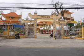 Chùa Bạch Vân lần đầu tiên cung nghinh Tượng Phật Ngọc hòa bình thế giới