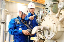 Công nhân Việt Nam đổi mới sáng tạo, nâng cao năng suất lao động