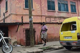 Ghana phá cơ sở giả đại sứ quán Mỹ suốt 10 năm