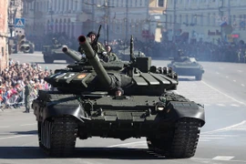 Nga nâng cấp xe tăng chủ lực T-72B mạnh ngang ngửa T-90
