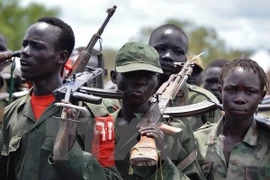 Lực lượng thân chính phủ Nam Sudan được trả lương bằng "sex" ?