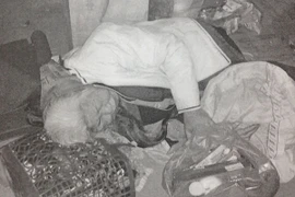 Tìm thân nhân cụ bà 85 tuổi sống lang thang trên đường Trần Hưng Đạo