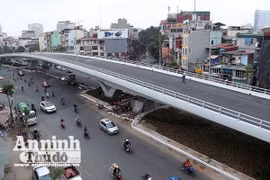 Cận cảnh cầu vượt dầm thép "khủng" Ô Đông Mác- Nguyễn Khoái trước ngày thông xe