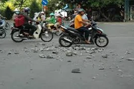 Quái chiêu “dàn trận” gây tai nạn rồi cướp xe máy người đi đường