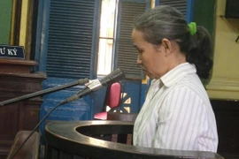 "Ôsin" chuốc thuốc mê gia chủ, trộm vàng, bỏ trốn cùng người tình