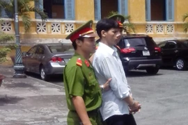 Đánh chết vợ hờ vì để sẩy thai