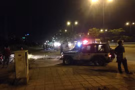 Đâm chém trên đại lộ trong đêm, 1 chết, 1 bị thương