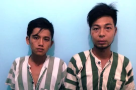 Đeo túi xách chứa vàng, người phụ nữ gặp phải bọn cướp giật