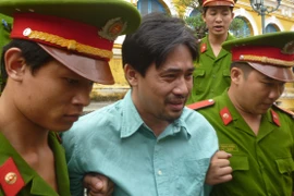 Đâm chết kẻ sàm sỡ, sờ vùng kín bạn gái ngay trong cuộc nhậu