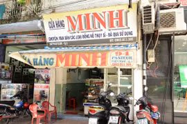 30 chiếc đồng hồ trị giá gần 1 tỷ đồng “bốc hơi” trong đêm