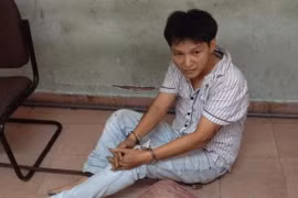 CSGT bắt nóng tên cướp giật Iphone 4 của du khách Nhật