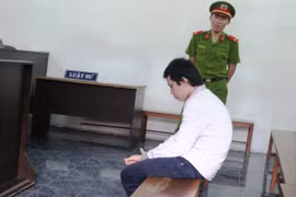 Nghe lời bạn mách, thiếu niên mượn dao đi đâm người