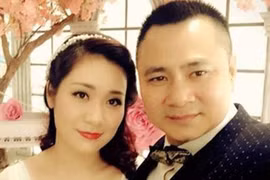Danh hài Tự Long bất ngờ cưới vợ lần 2