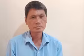 Mâu thuẫn trong cuộc nhậu, người đàn ông cứa cổ hàng xóm