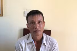 Gã đàn ông hiếp dâm người phụ nữ bị câm trên cánh đồng vắng