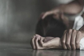 Bắt giữ kẻ hiếp dâm bé gái