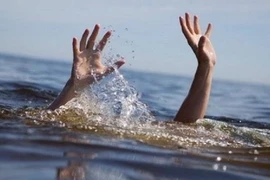 Rơi xuống suối, 3 học sinh đuối nước thương tâm