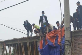 Bị điện giật khi đan thép chuẩn bị đổ bê tông nhà, hai người thương vong