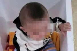 Tìm người thân cho bé gái bị bỏ rơi trong thùng xốp