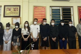 Tổ chức hầu đồng để tụ tập sử dụng ma túy