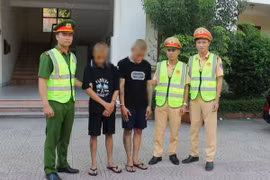 Mới 15 tuổi đã liên tục ra tay trộm, cướp