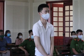 Nam thanh niên thuê xe tự lái rồi mang đi cầm cố để lấy tiền tiêu xài