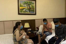 Bắt quả tang 4 nam, nữ thuê phòng khách sạn sử dụng ma túy